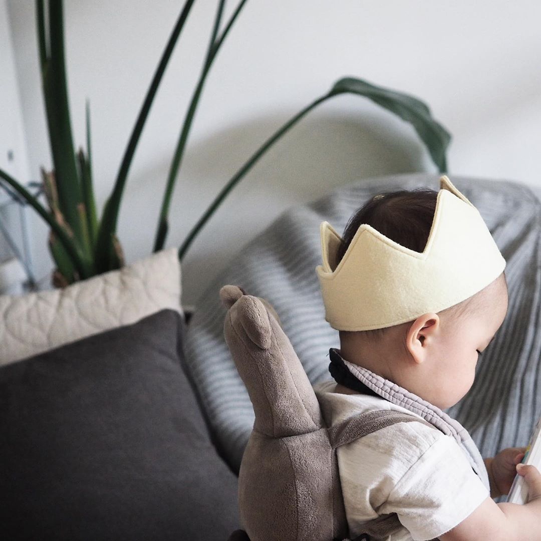 １歳誕生日 簡単でシンプルな手作りフェルト王冠 はなこと こどもとシンプルな暮らしと
